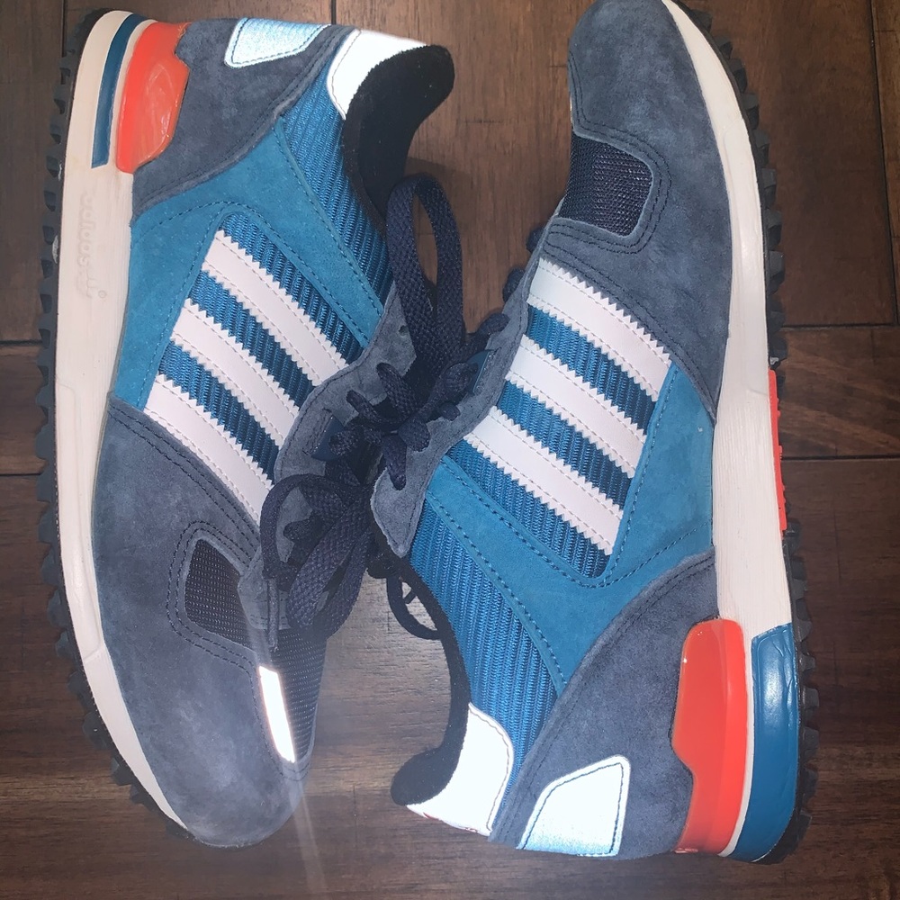 adidas originals ZX 700